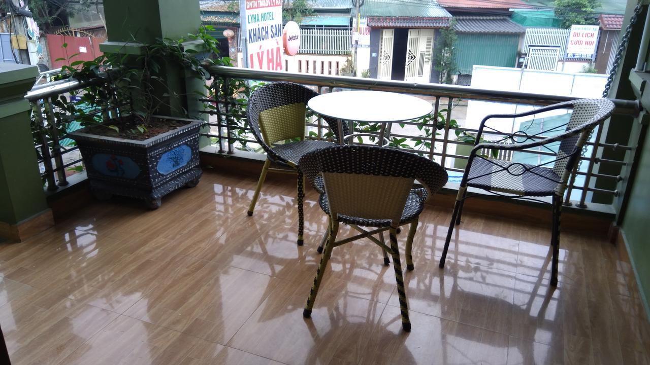 Backpackers Hotel Ha Tinh Bagian luar foto