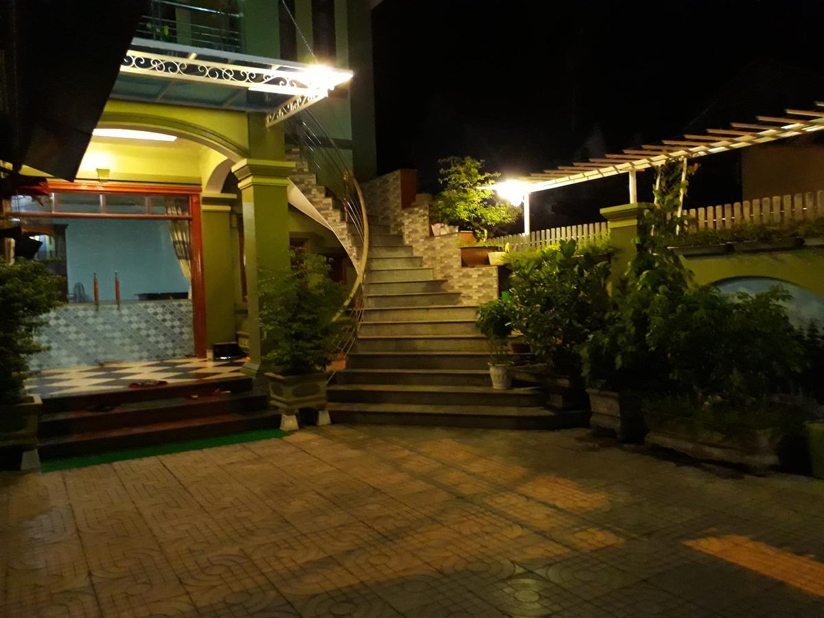 Backpackers Hotel Ha Tinh Bagian luar foto