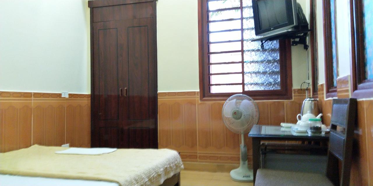 Backpackers Hotel Ha Tinh Bagian luar foto