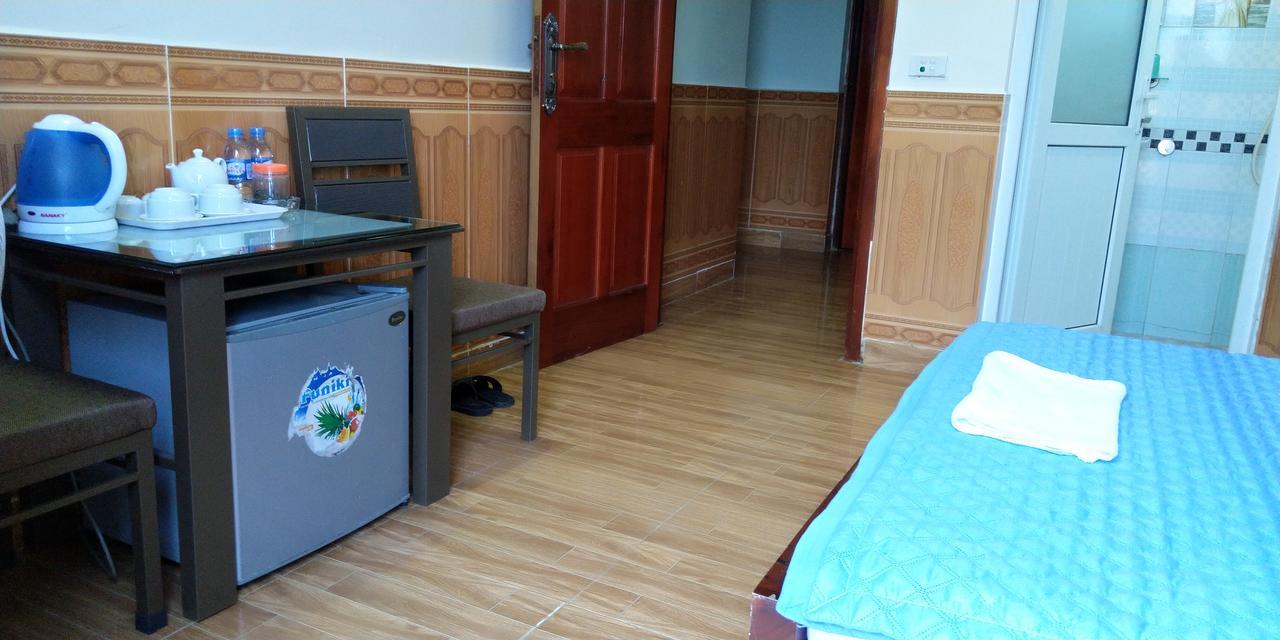 Backpackers Hotel Ha Tinh Bagian luar foto
