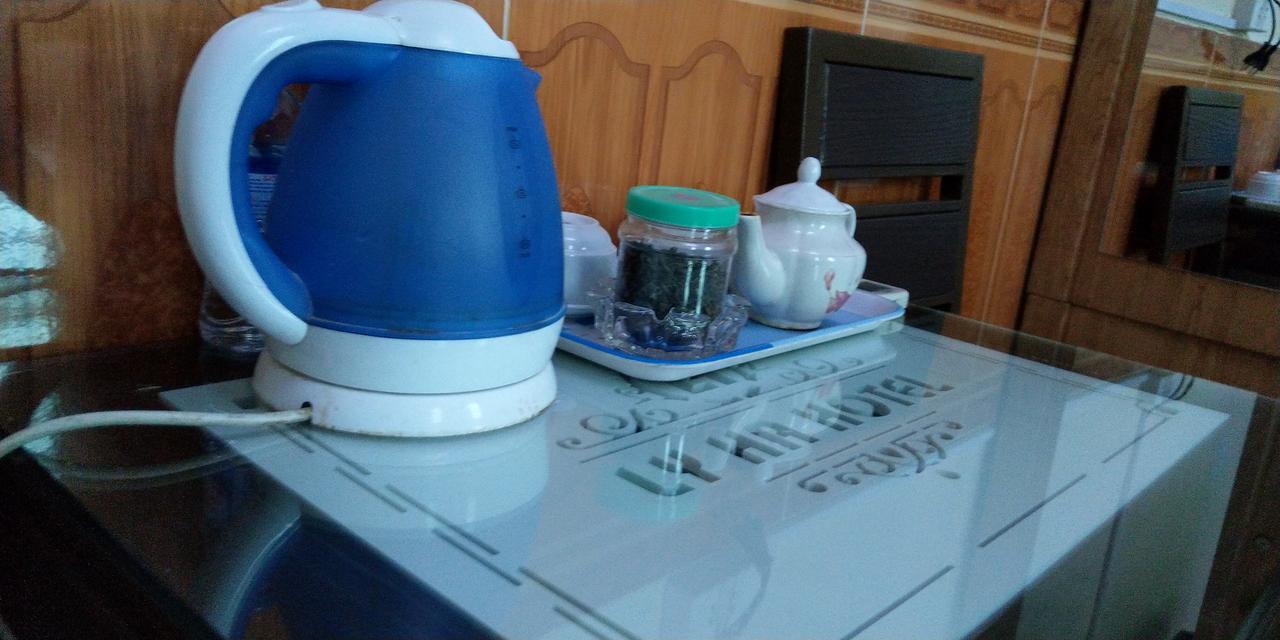 Backpackers Hotel Ha Tinh Bagian luar foto