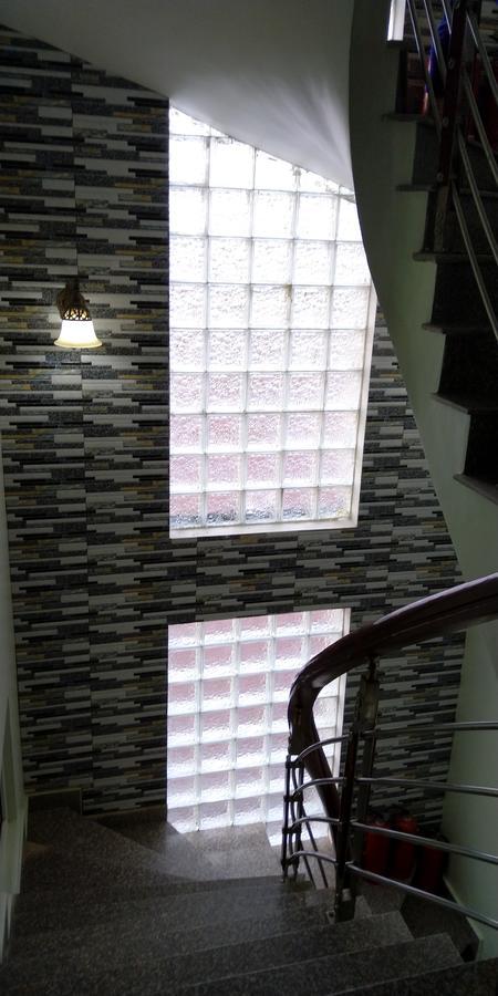 Backpackers Hotel Ha Tinh Bagian luar foto